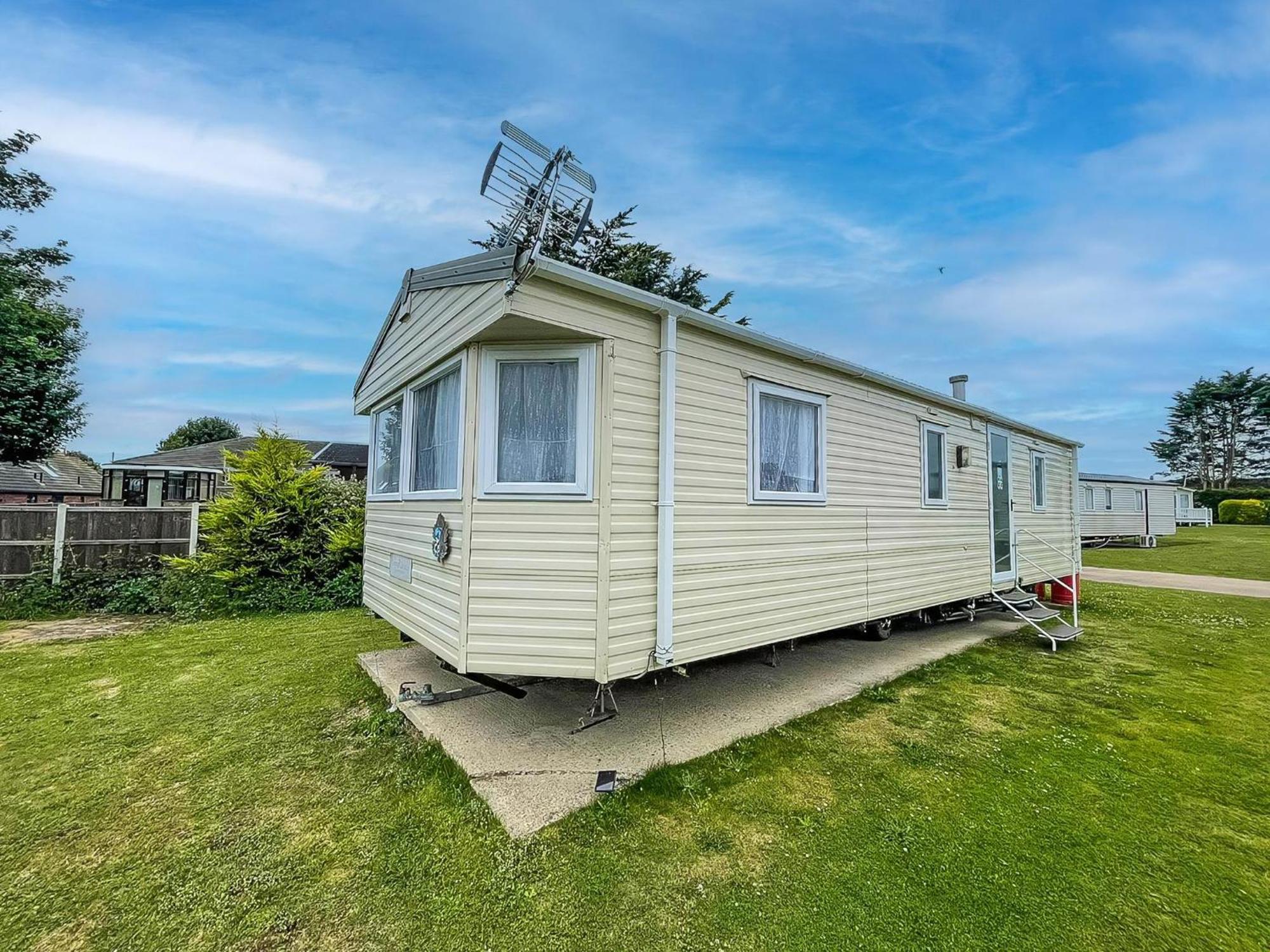 Great Caravan At Breydon Water Holiday Park, Ref 10086B Belton with Browston 外观 照片